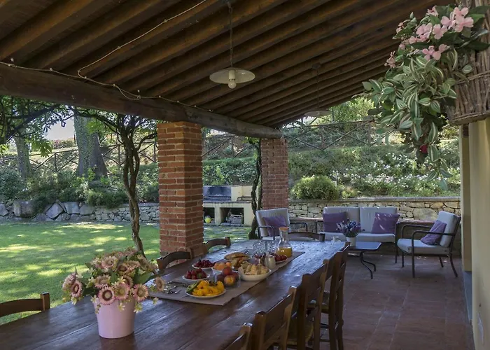 Del Monte Villa *