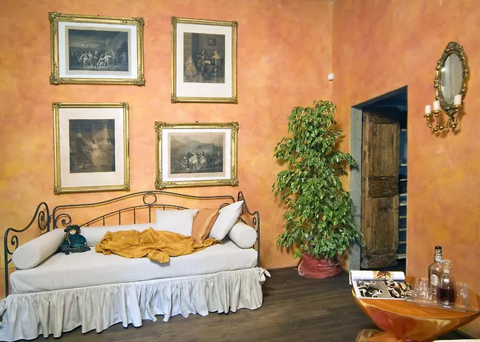 Del Monte Villa